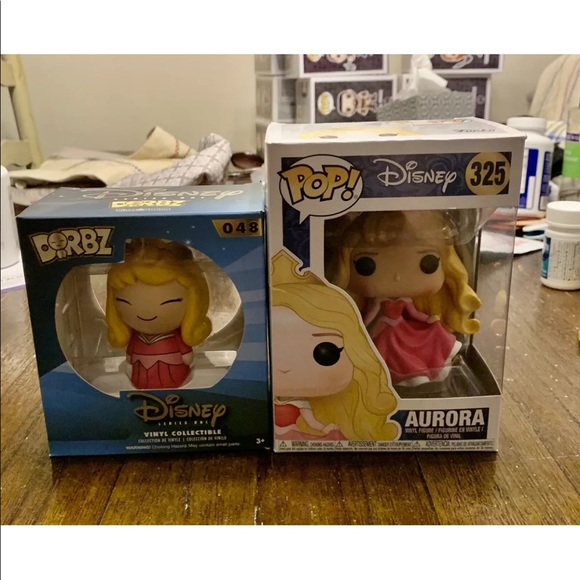New, Set of Funko Pop #325 & Dorbz #048 Aurora Sleeping Beauty in Pink Dress - Picture 1 of 5